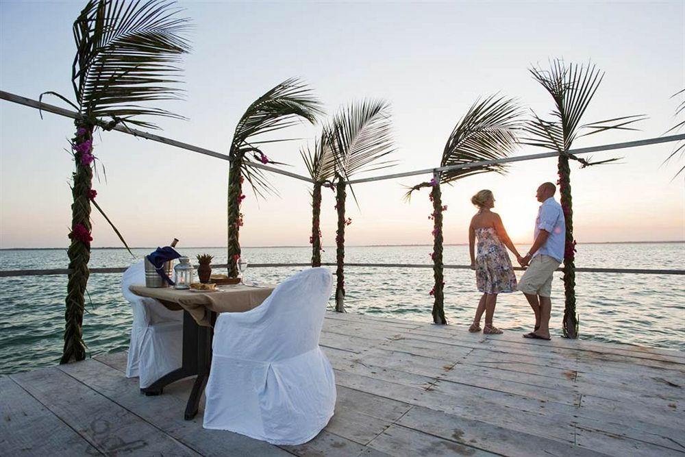 Hotel Karafuu Beach Resort 핑궤 외부 사진