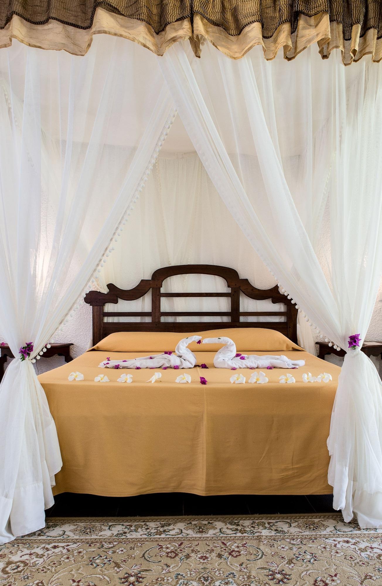 Hotel Karafuu Beach Resort 핑궤 외부 사진