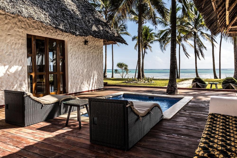 Hotel Karafuu Beach Resort 핑궤 외부 사진